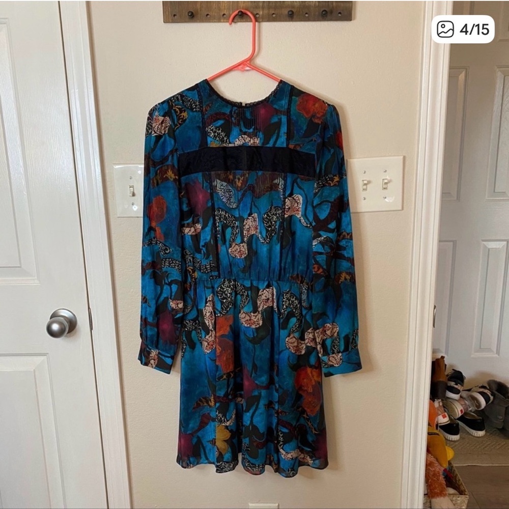 ALICE & OLIVIA blue floral Aimee lace trim silk dress​ - Picture 3 of 4